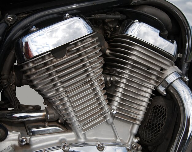 Primer plano del motor de la motocicleta