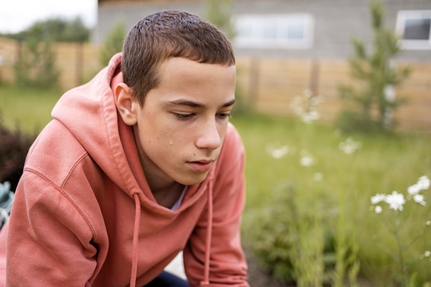 Primer plano en el retrato de niño triste