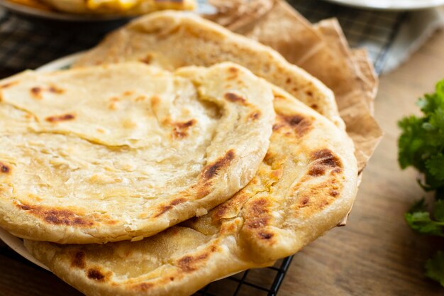 Primer plano sabroso pan de pita blanco