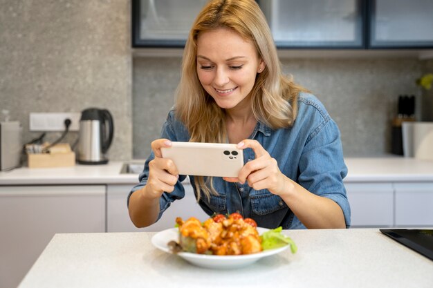 Primer plano sobre comer amante de la comida