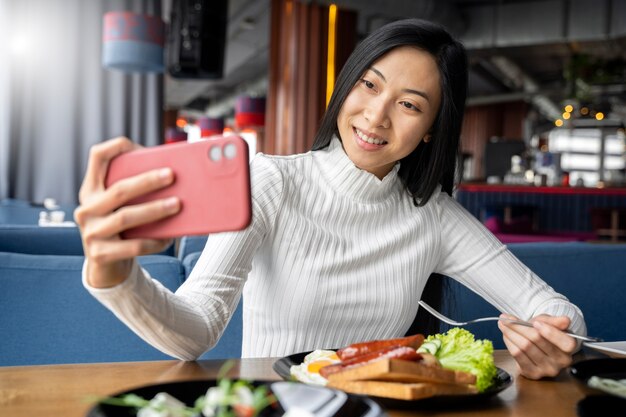 Primer plano sobre comer amante de la comida