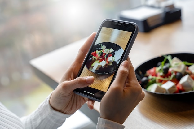 Foto gratuita primer plano sobre comer amante de la comida