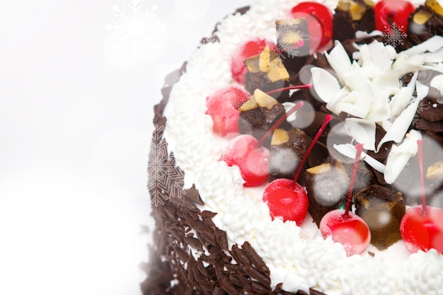 Foto gratuita primer plano de tarta con cerezas