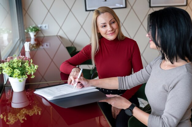 Principiante de formación de persona de negocios en prácticas