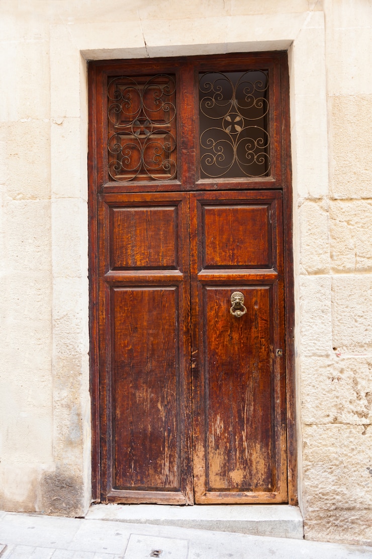 Foto gratuito puerta de madera vintage