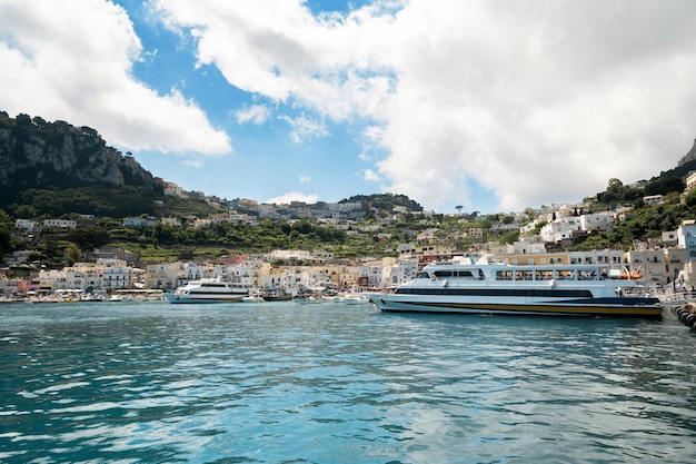 Puerto de mar de Capri Italia