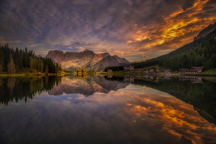 Foto gratuito la puesta de sol de misurina