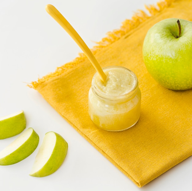 Puré de manzana para bebé