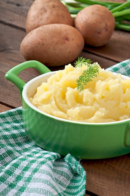 Foto gratuita puré de papas fresco y sabroso