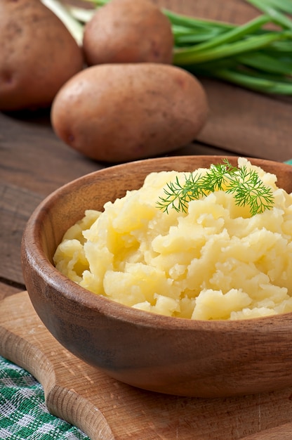 Foto gratuita puré de papas fresco y sabroso