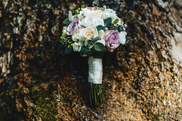 Ramo de boda y decoración de boda, flores y arreglos florales de boda.