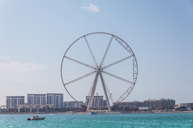 Rascacielos en Dubai Marina.