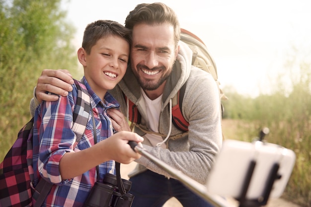 Foto gratuita recuerdos de vacaciones con papi