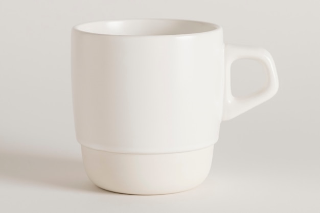 Recurso de diseño de taza de té blanco mínimo