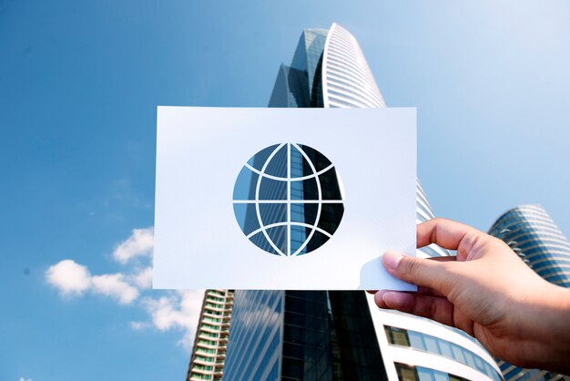 Red globalizacion tecnologica perforada papel globo