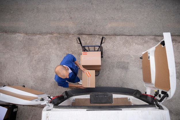 Repartidor de tiro completo con caja