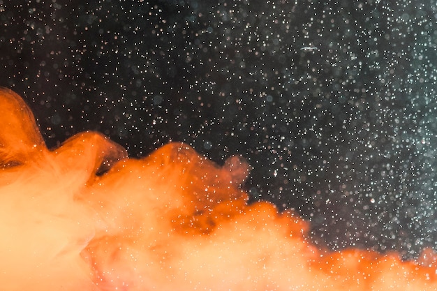 Foto gratuita resumen llamas en noche estrellada