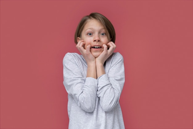 retrato, de, adolescente, mirar, asustado
