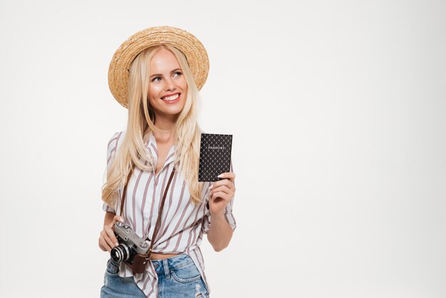 Retrato de una bella mujer sonriente