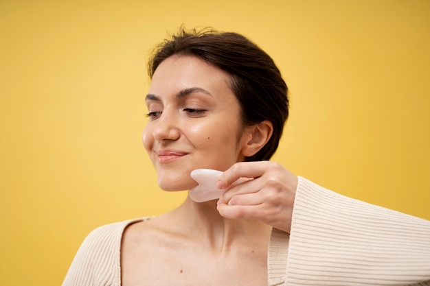 Foto gratuita retrato de belleza de adulto joven