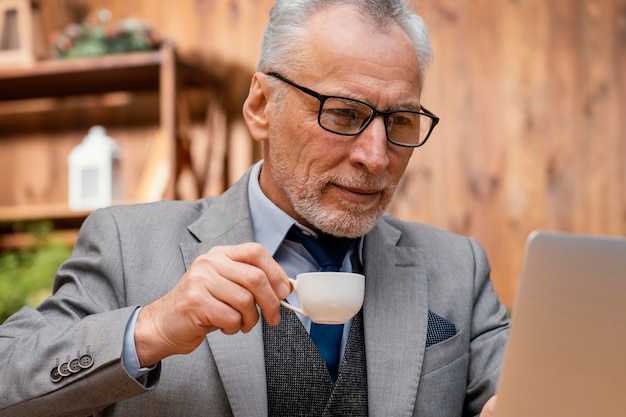 Retrato, elegante, viejo