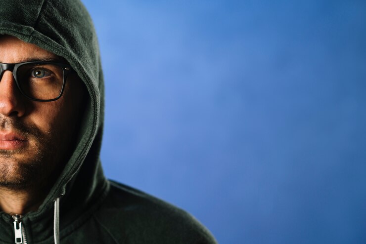 Foto gratuito retrato de un hacker