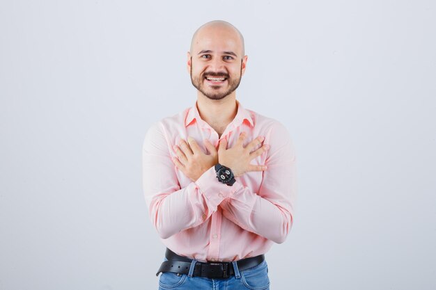 Retrato, de, un, joven, confiado, hombre