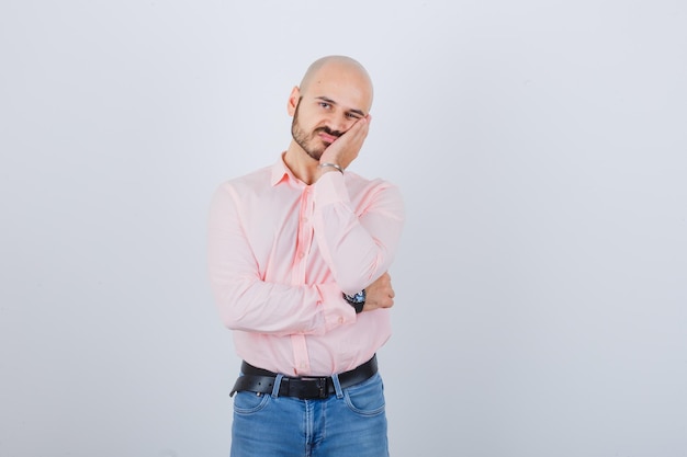 Retrato, de, un, joven, confiado, hombre