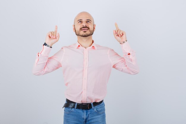 Retrato, de, un, joven, confiado, hombre