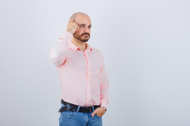 Retrato, de, un, joven, confiado, hombre