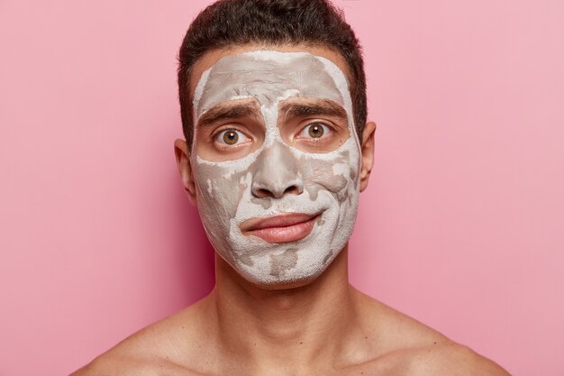 Retrato, de, joven, con, mascarilla