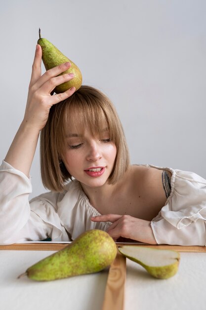 Retrato jugoso de mujer joven