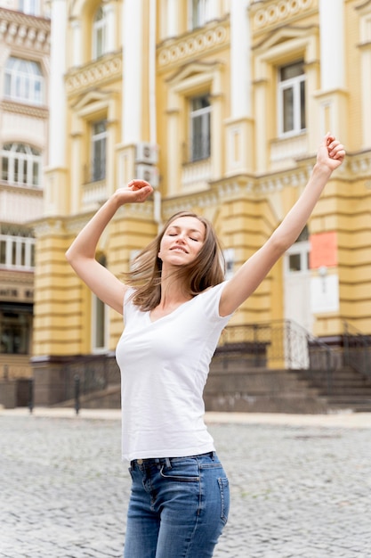 Retrato mujer bailando