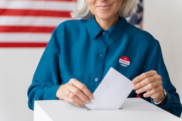 Retrato de mujer en el día de registro de votantes