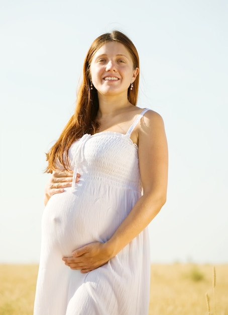 Retrato de mujer embarazada