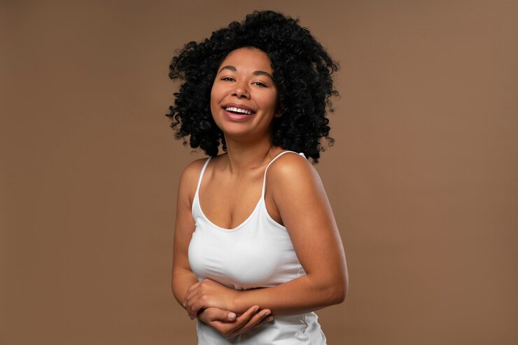 Foto gratuito retrato de mujer joven con belleza natural