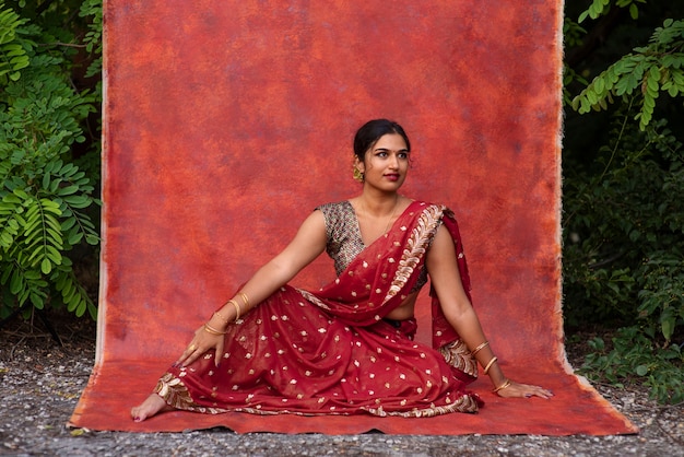Fotos de Mujeres Indias Sari, +89.000 Fotos de stock gratuitas de gran  calidad