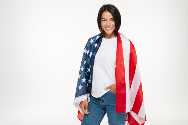 Retrato de mujer joven sonriente