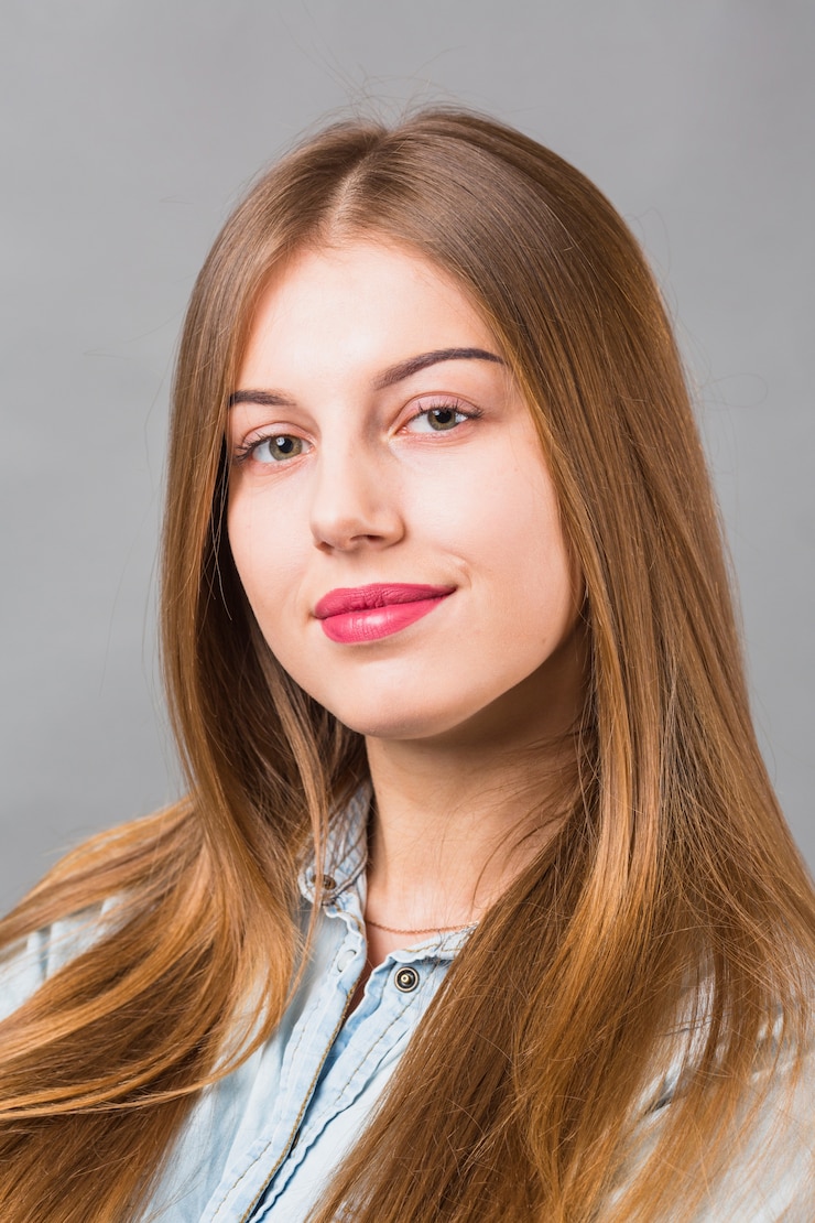 Foto gratuito retrato de mujer moderna