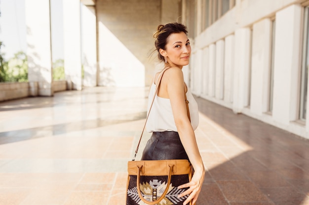 Foto gratuita retrato de mujer de negocios