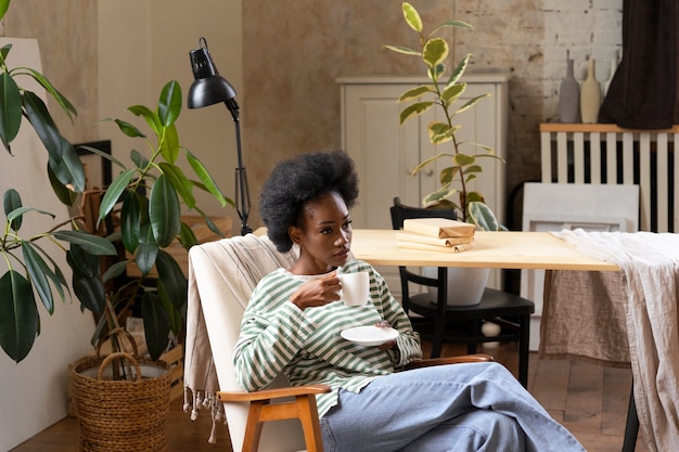 retrato, de, mujer, con, pelo afro