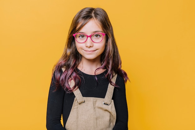 Retrato de niña feliz