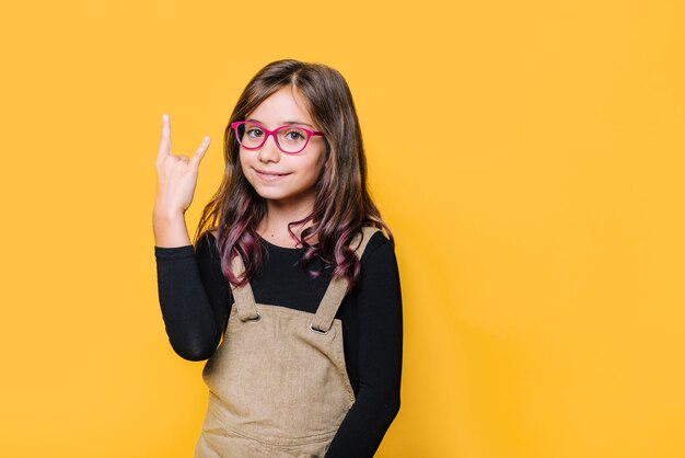 Retrato de niña feliz