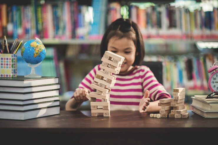 Foto gratuito retrato de un niño y una chica asiática linda