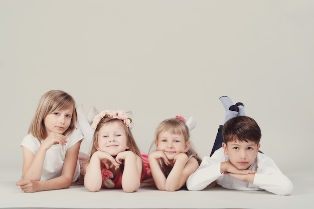 retrato de niños felices