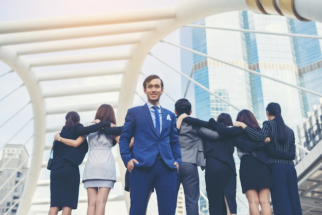 Retrato De Los Trabajadores De Negocios Del Equipo Del Exterior.