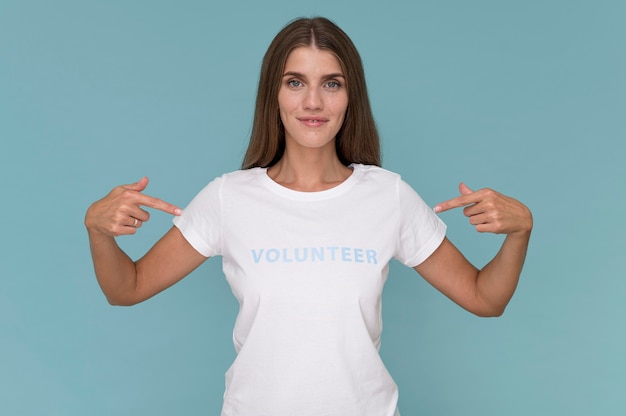 Retrato de voluntario humanitario