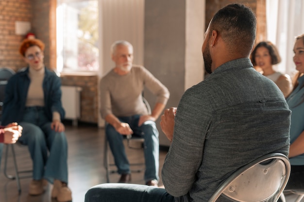 Reunión del grupo de apoyo de terapia psicológica