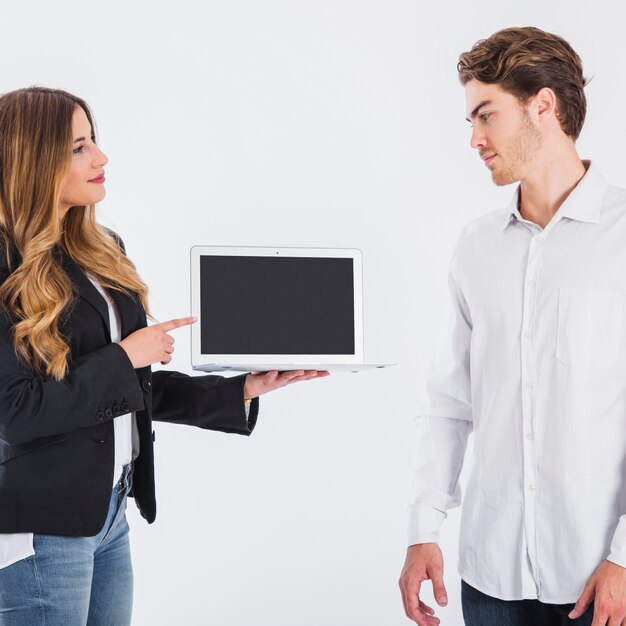 Reunión de negocios con tecnología