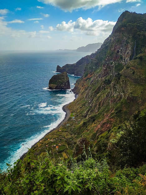 Roca Rocha do Navio, ubicada en Santana